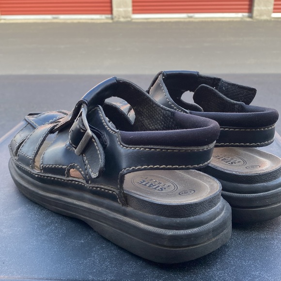 State Street Women’s Black Leather Fisherman Buckle Air Wair  Sandals Size 9.5 - Picture 7 of 16